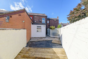 Courtyard- click for photo gallery